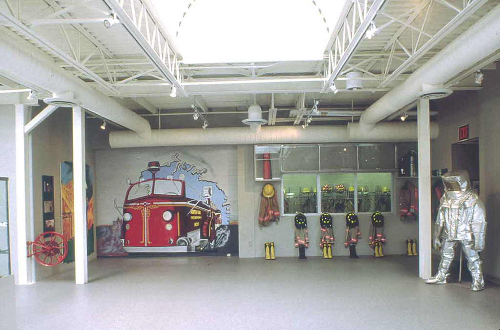 (Sub)---Fire-Station-+-Museum-{Kids}